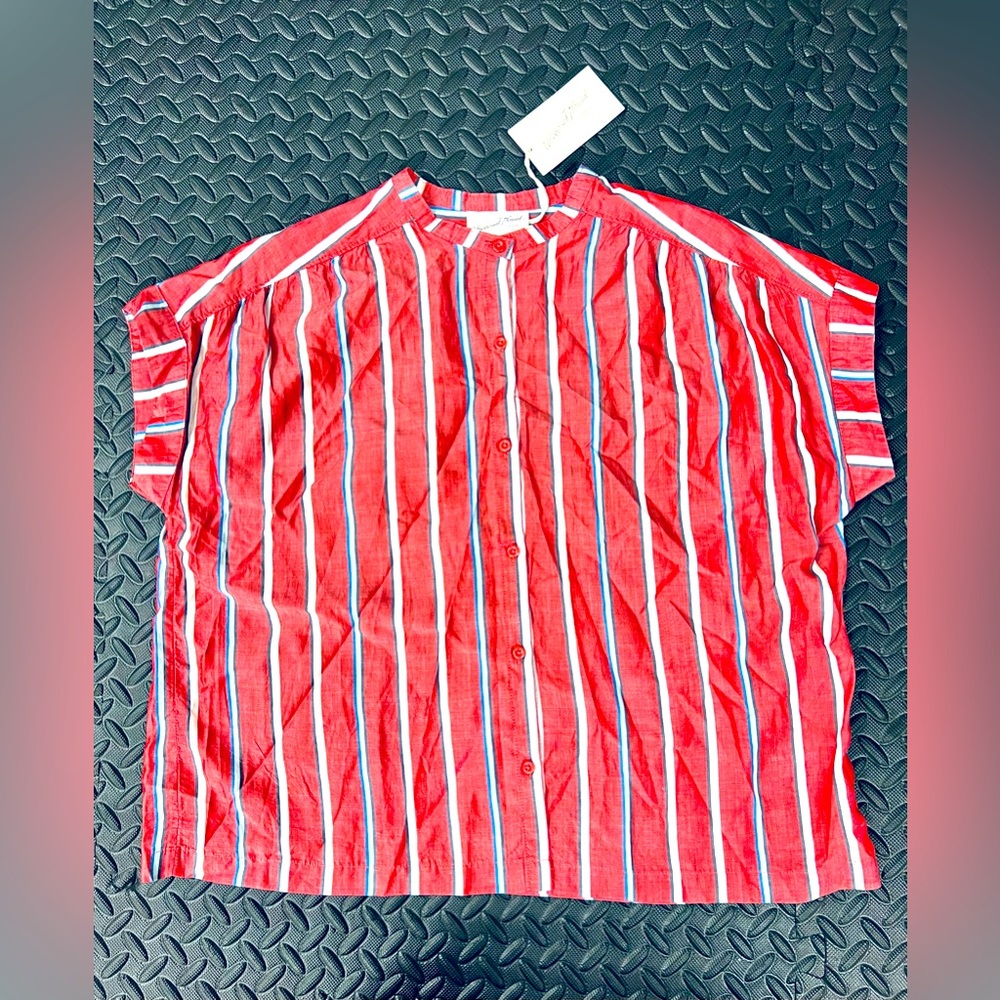 UNIVERSAL THREAD Blouse Shirt for Womens. Size Small, Color Red.